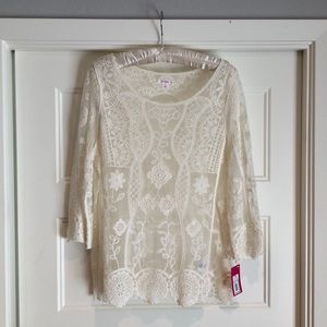 Xhilaration lacy top